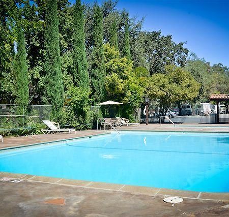 Casa De Fruta Cabins, Inn & Rv Park Hollister Esterno foto